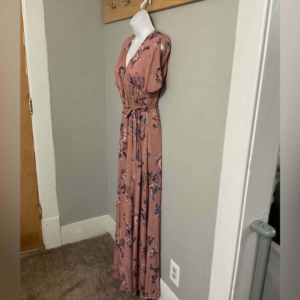 ✨3/$20✨ Lulu's Floral Faux Wrap V-neck Maxi Dress with Tie Belt XL - Picture 3 of 8
